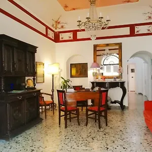  Otel Mabel